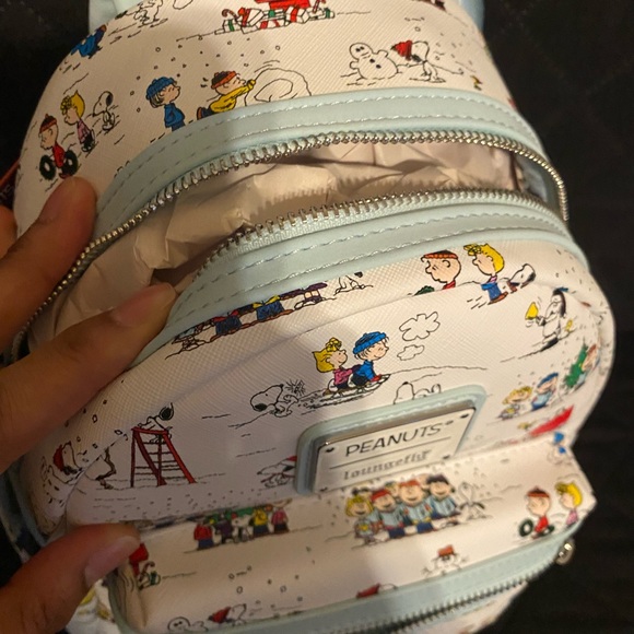 Loungefly Peanuts mini backpack & wallet. - Picture 6 of 10